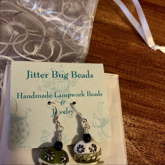 Hand made black and white earrings - Picture 3 of 5